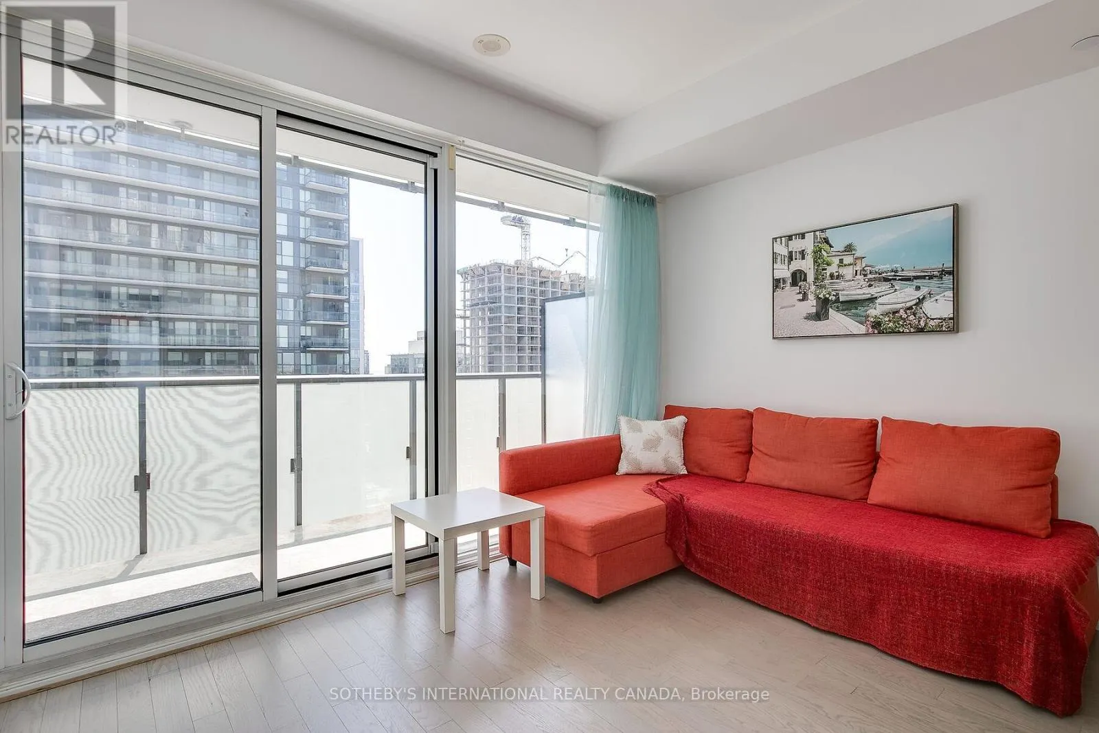 3407 - 101 PETER STREET W