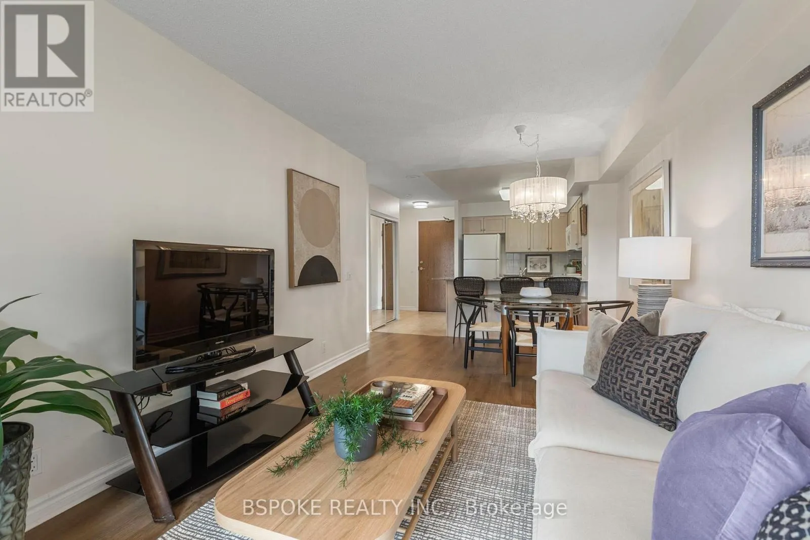 618 - 1720 EGLINTON AVENUE E