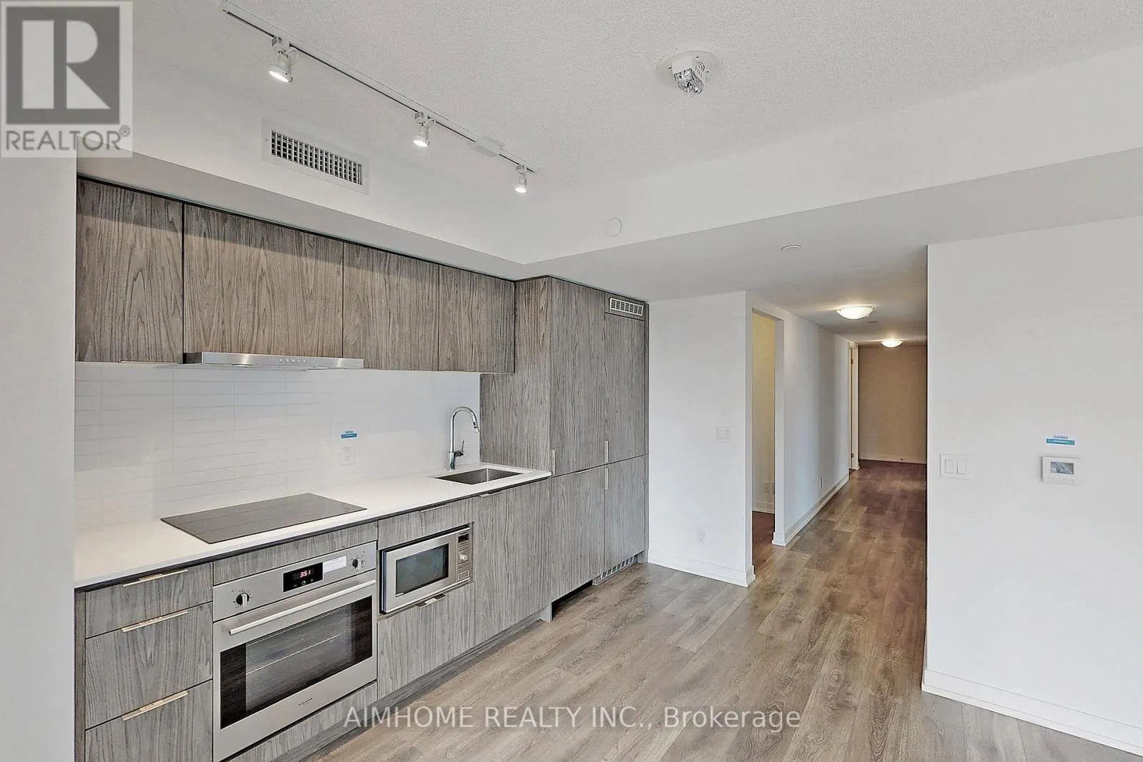 1702 - 60 SHUTER STREET
