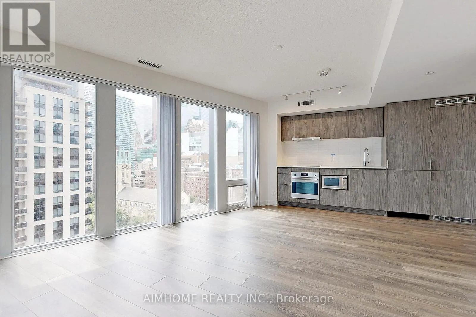 1702 - 60 SHUTER STREET
