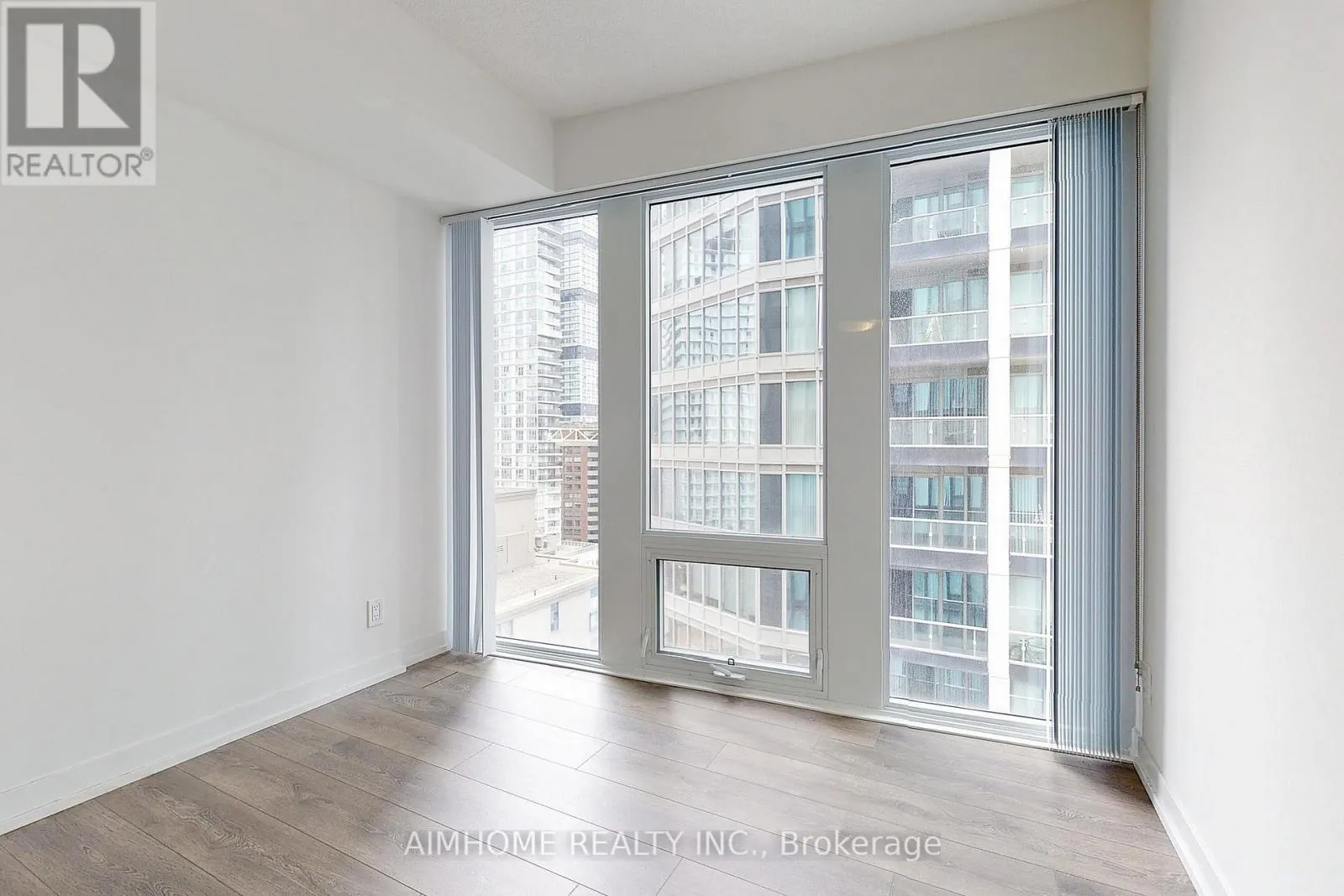 1702 - 60 SHUTER STREET