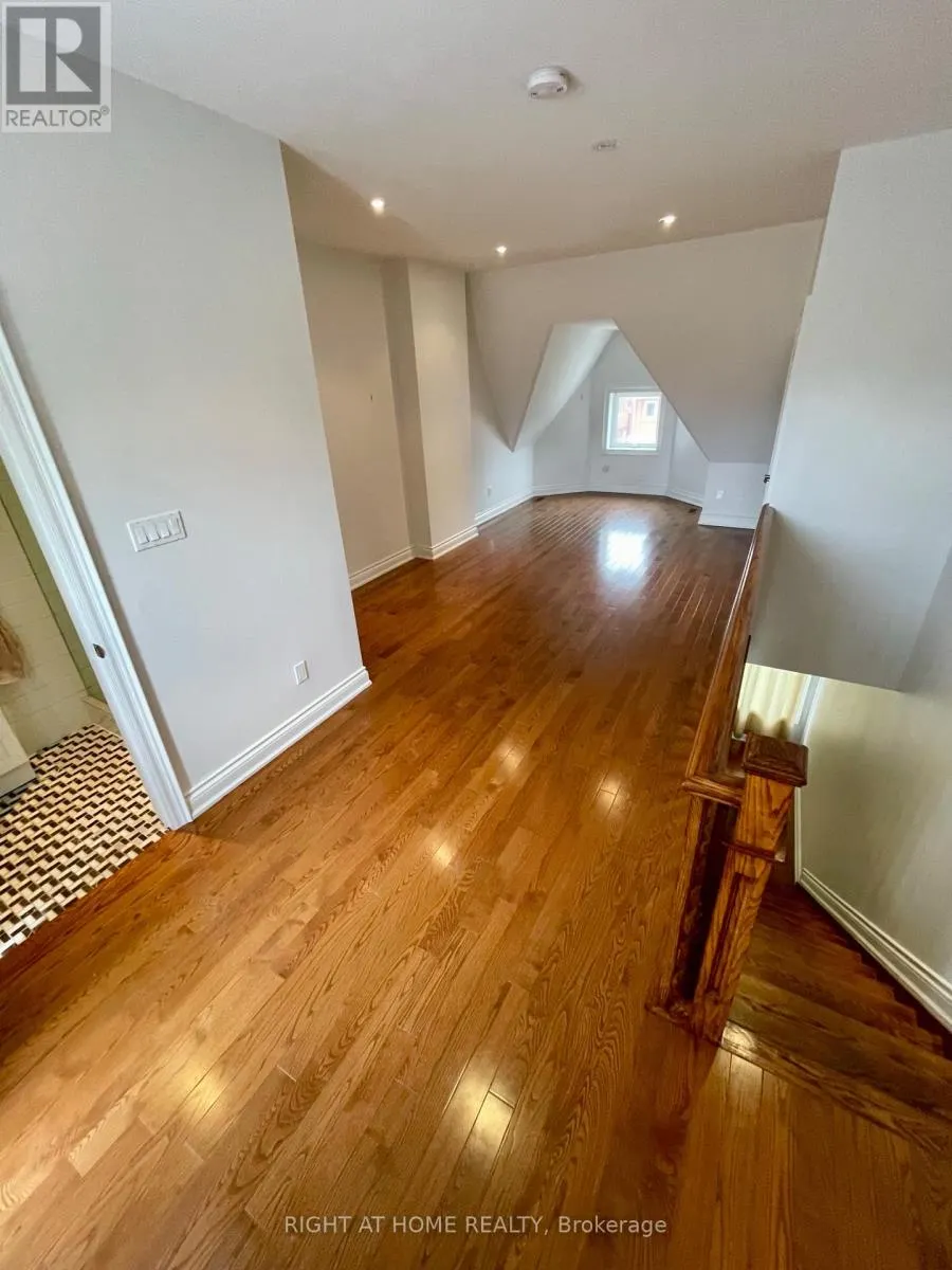 2ND - 83 OXFORD STREET