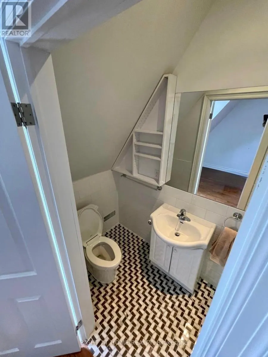 2ND - 83 OXFORD STREET