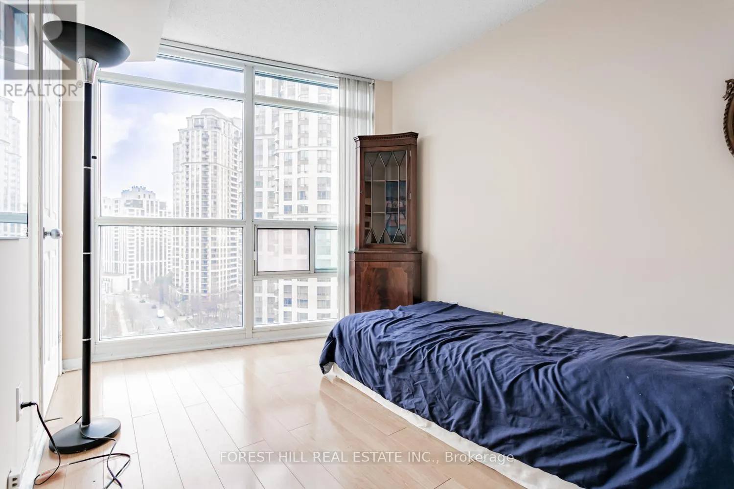 1501 - 30 HARRISON GARDEN BOULEVARD