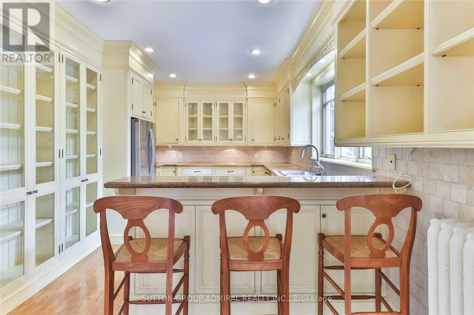 49 HILLCREST DRIVE
