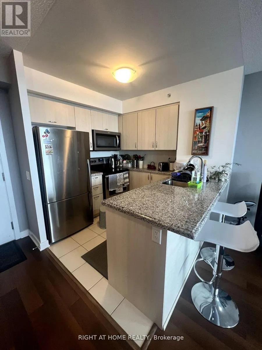 1603 - 5740 YONGE STREET