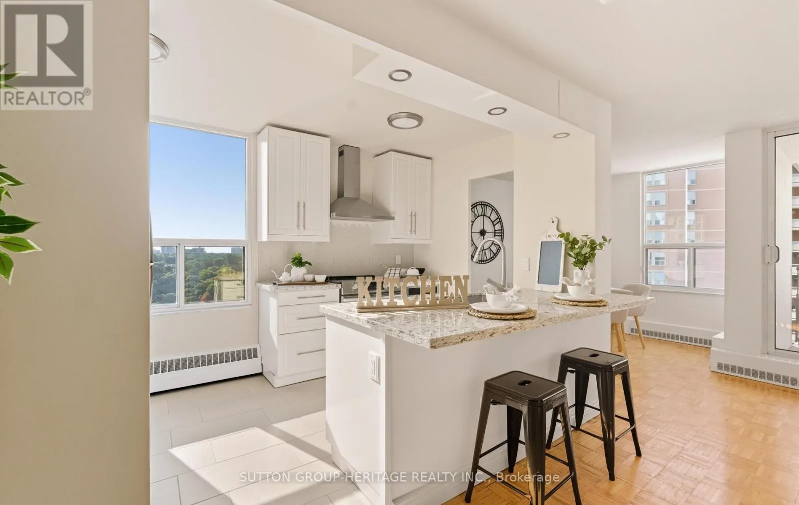 1008 - 5 VICORA LINKWAY WAY