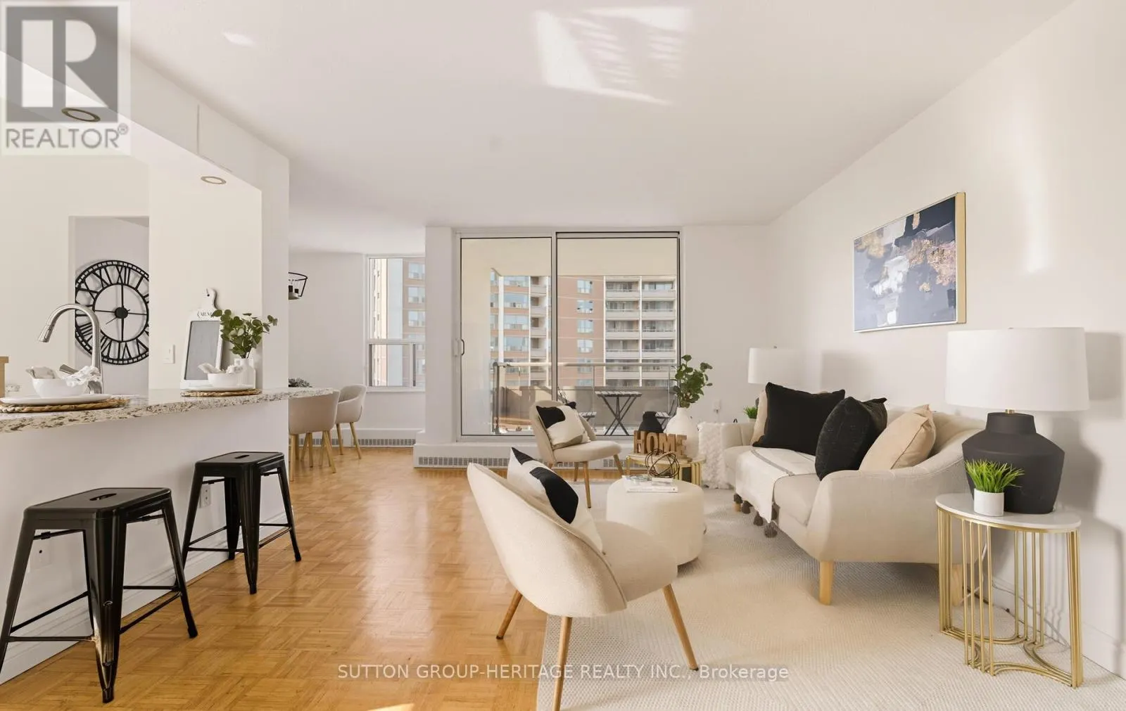1008 - 5 VICORA LINKWAY WAY