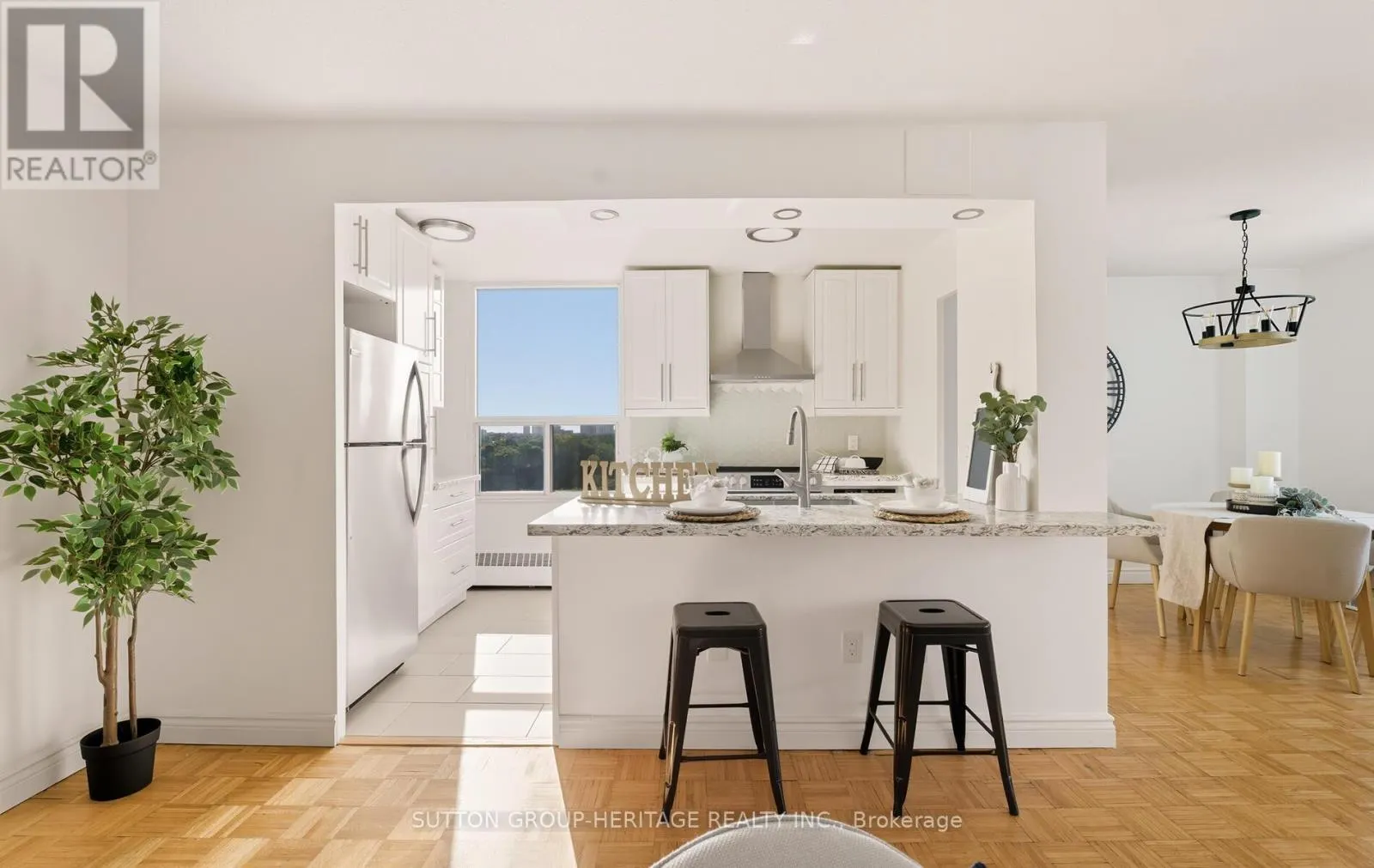 1008 - 5 VICORA LINKWAY WAY