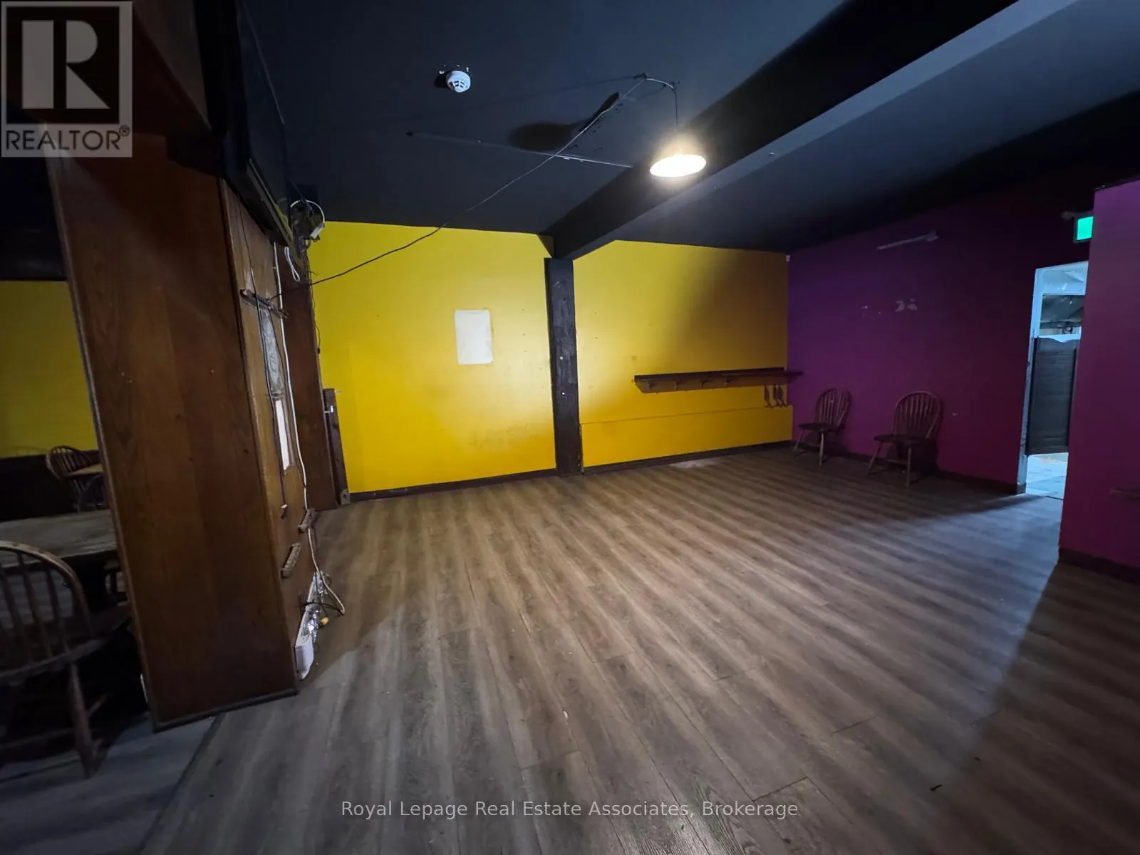 286 EGLINTON AVENUE W