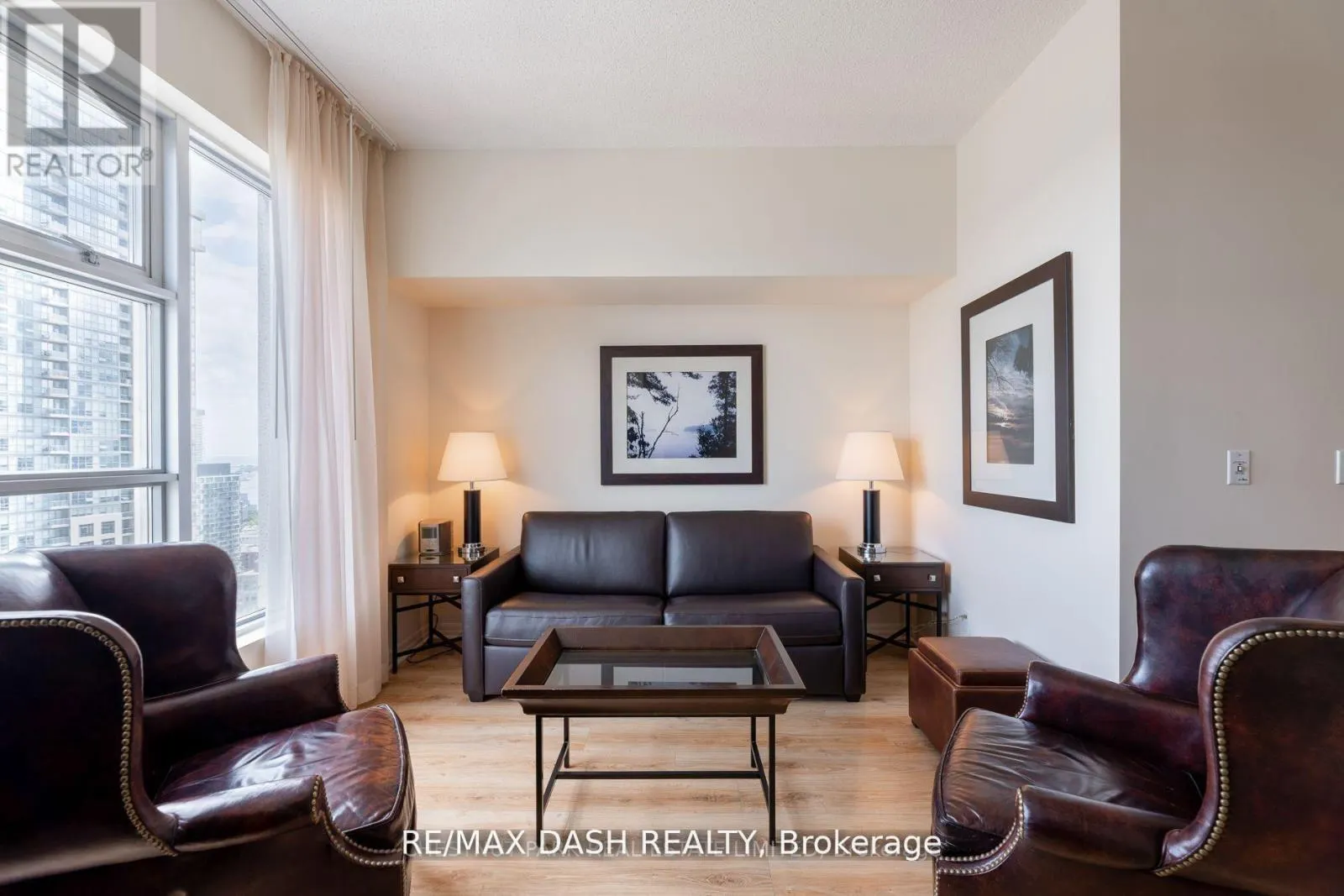 2904 - 1 KING STREET W