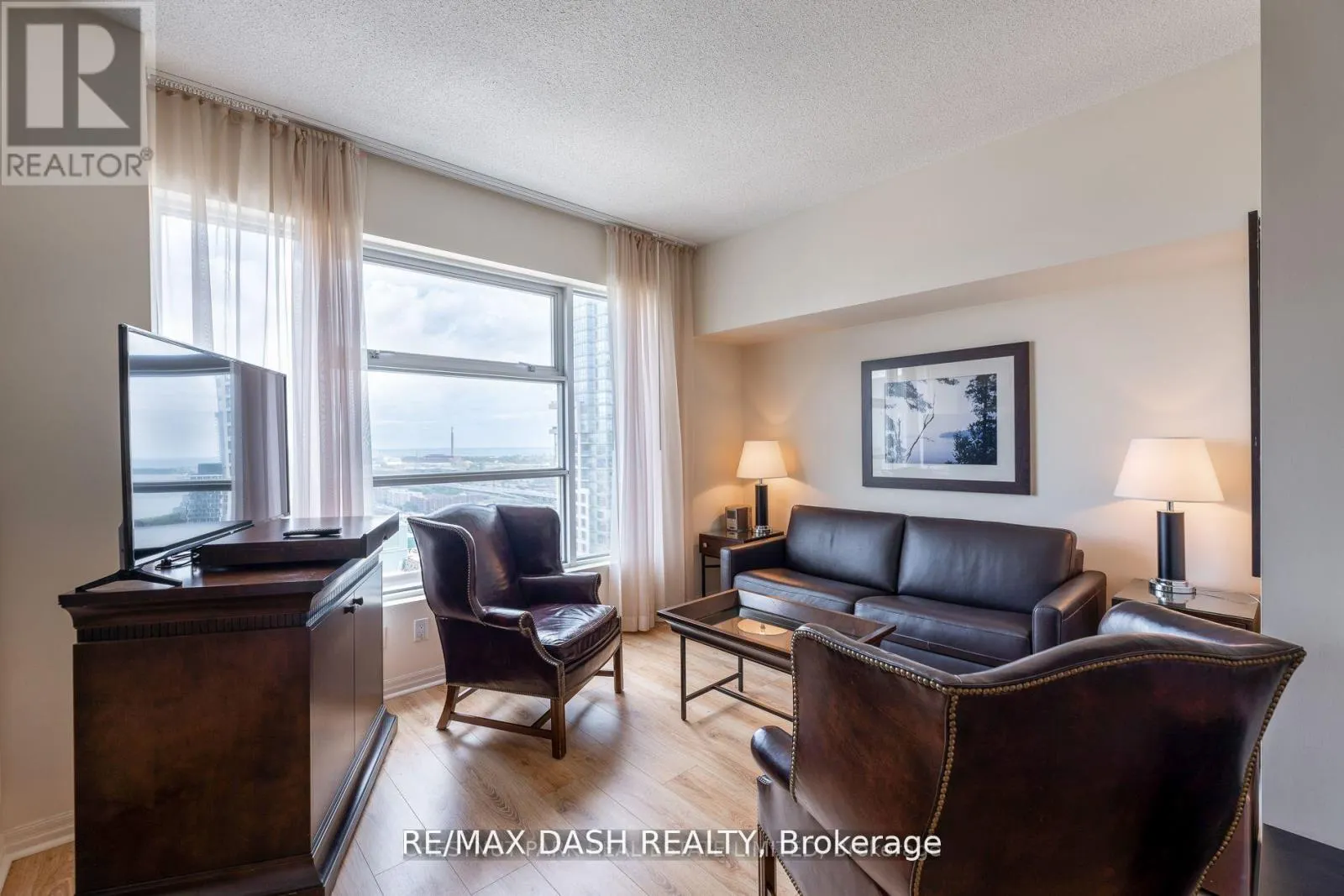 2904 - 1 KING STREET W