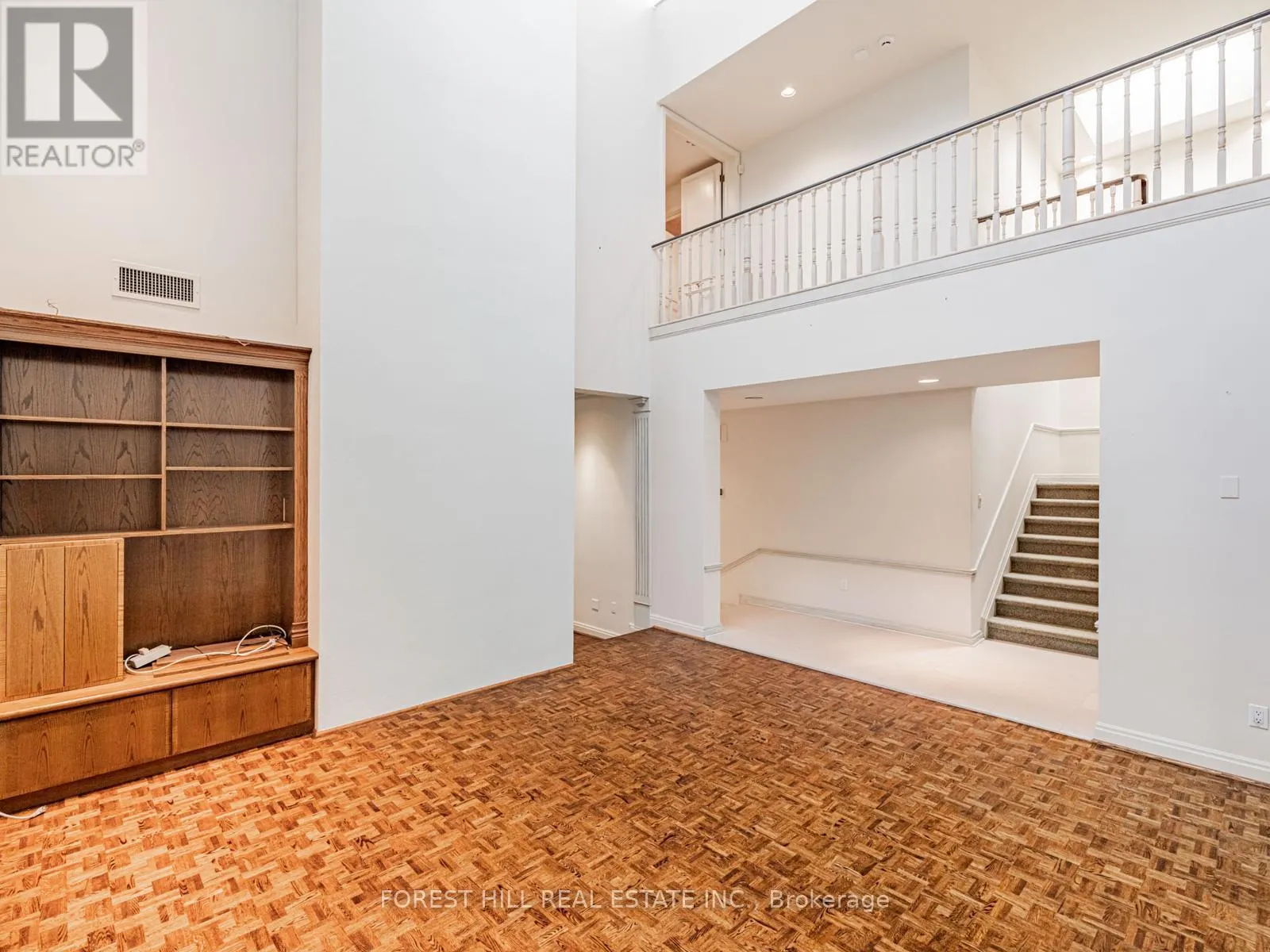 82 ORIOLE ROAD