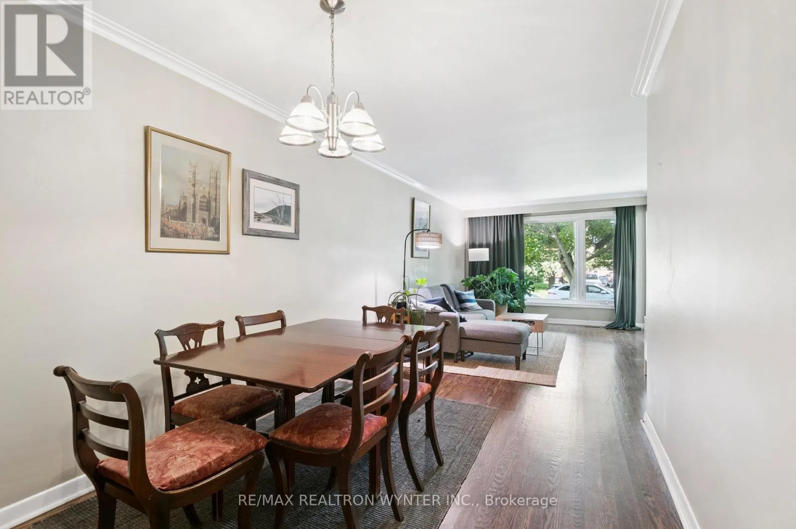 124 FORTROSE CRESCENT