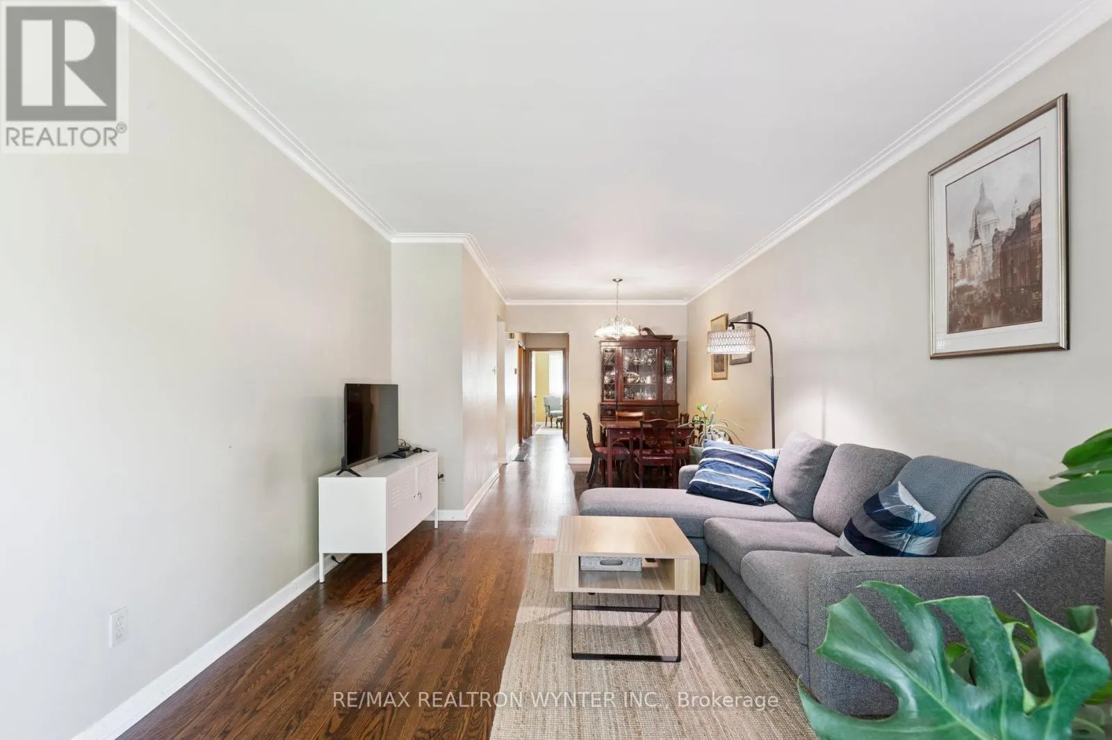 124 FORTROSE CRESCENT