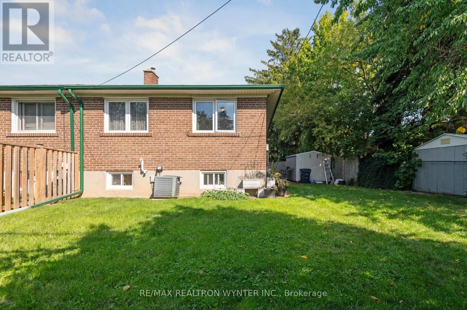 124 FORTROSE CRESCENT