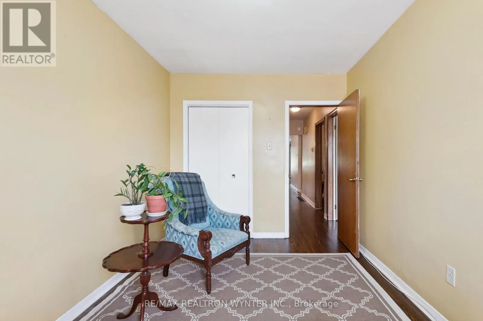 124 FORTROSE CRESCENT