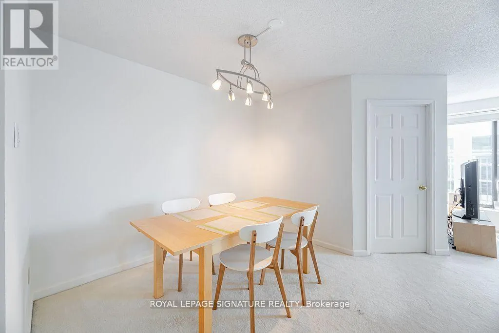309 - 500 GLENCAIRN AVENUE