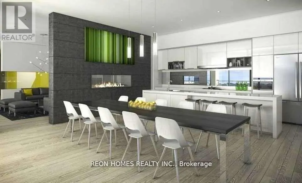 520 - 158 FRONT STREET E