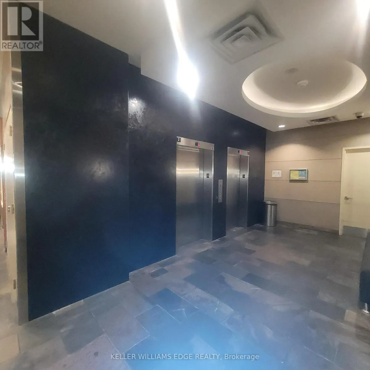 2203 - 228 QUEENS QUAY W