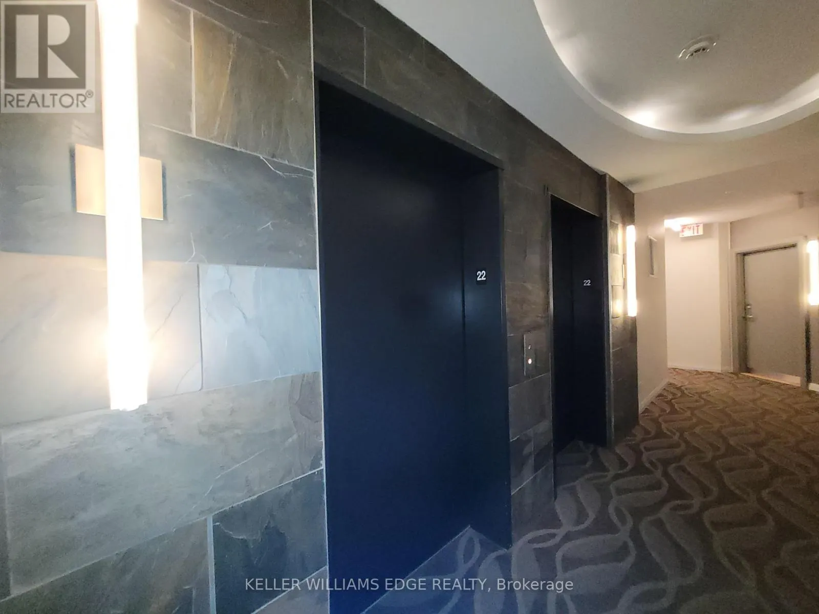 2203 - 228 QUEENS QUAY W