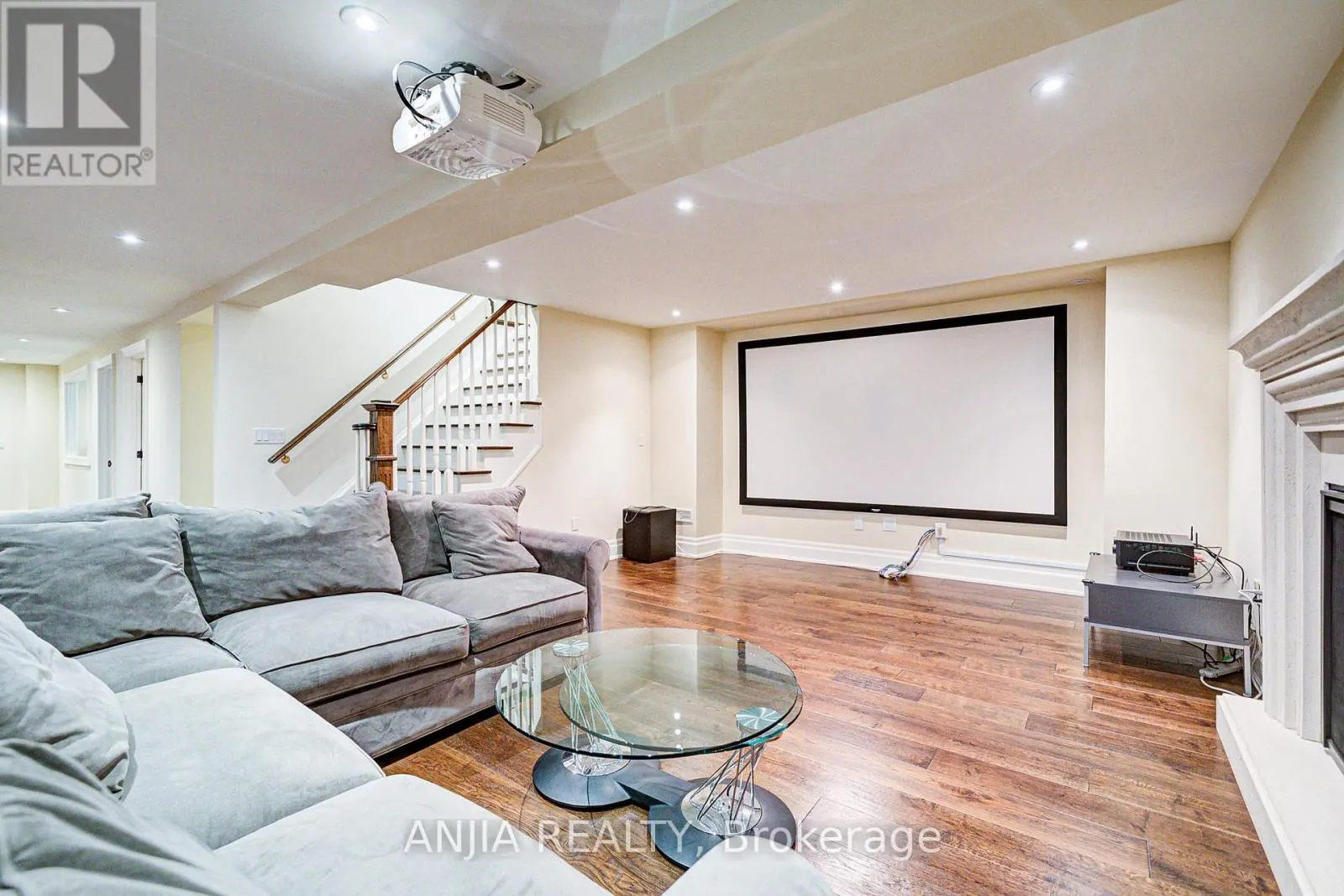 7 SWIFTDALE PLACE