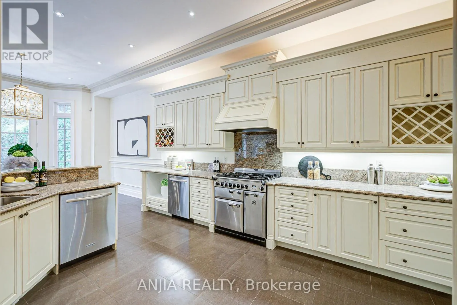 7 SWIFTDALE PLACE