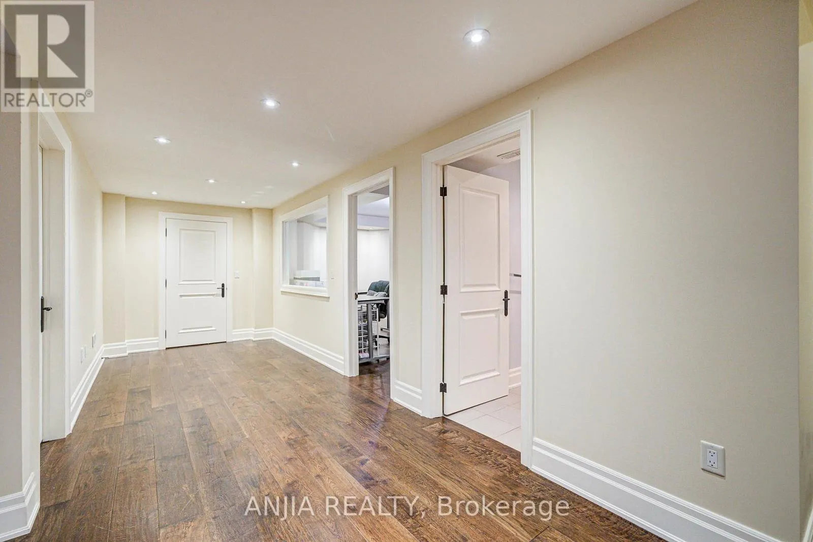 7 SWIFTDALE PLACE