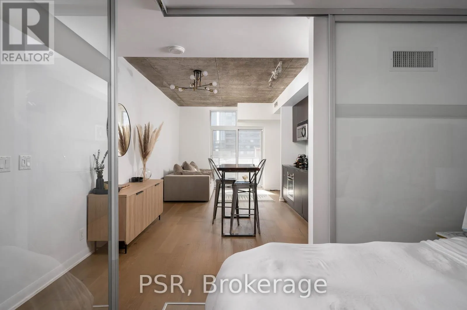 507 - 478 KING STREET W