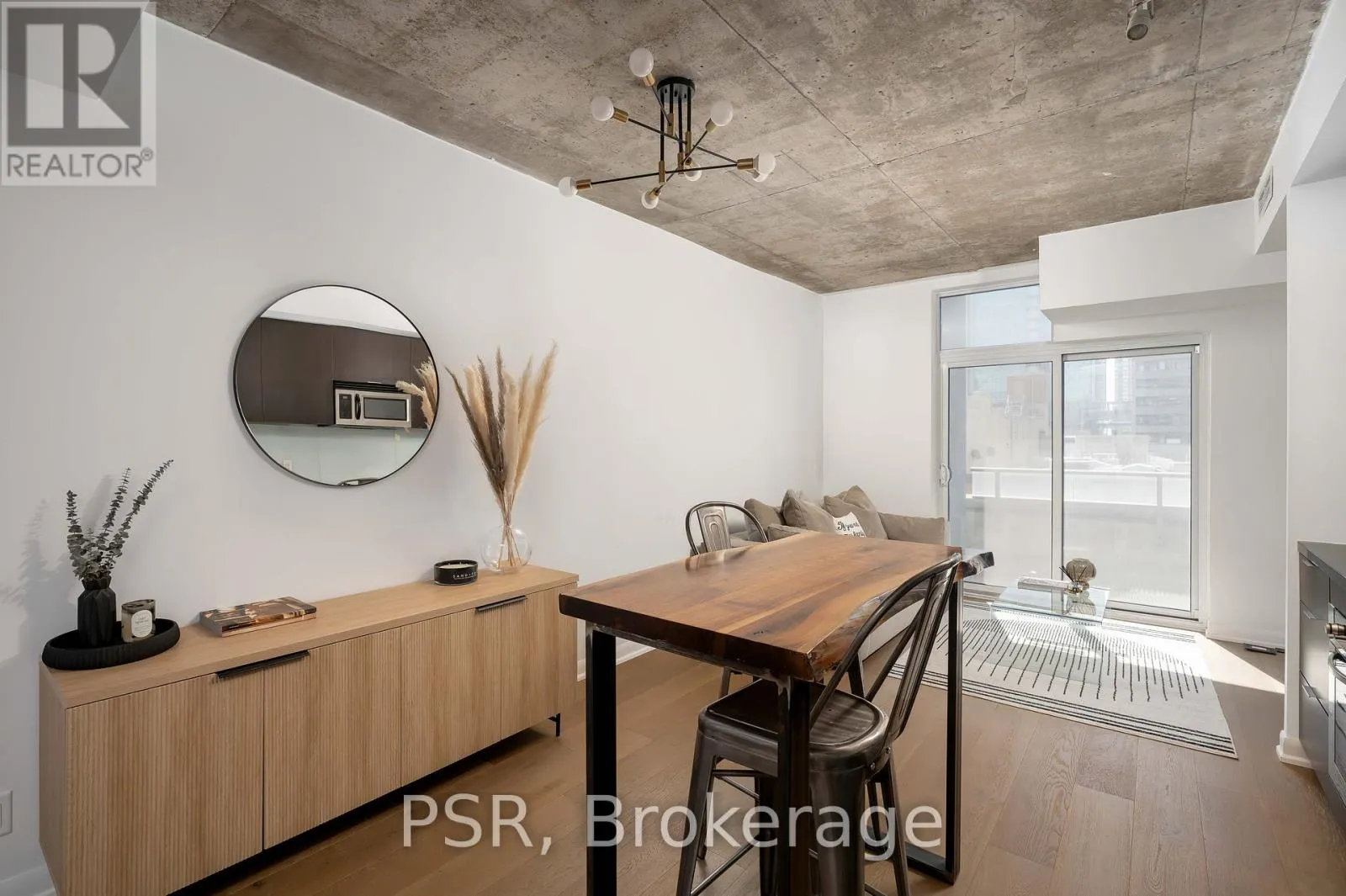 507 - 478 KING STREET W