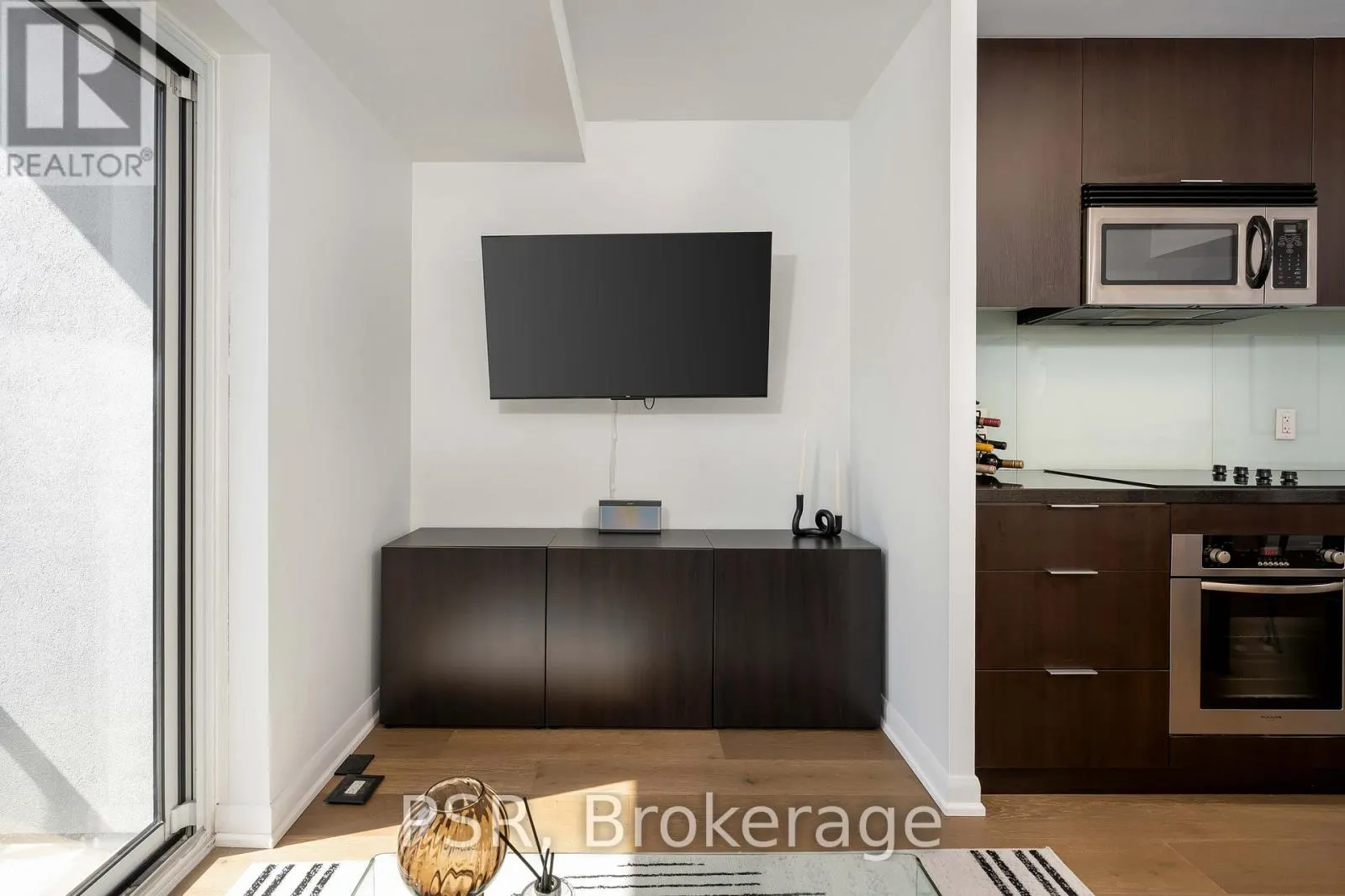 507 - 478 KING STREET W