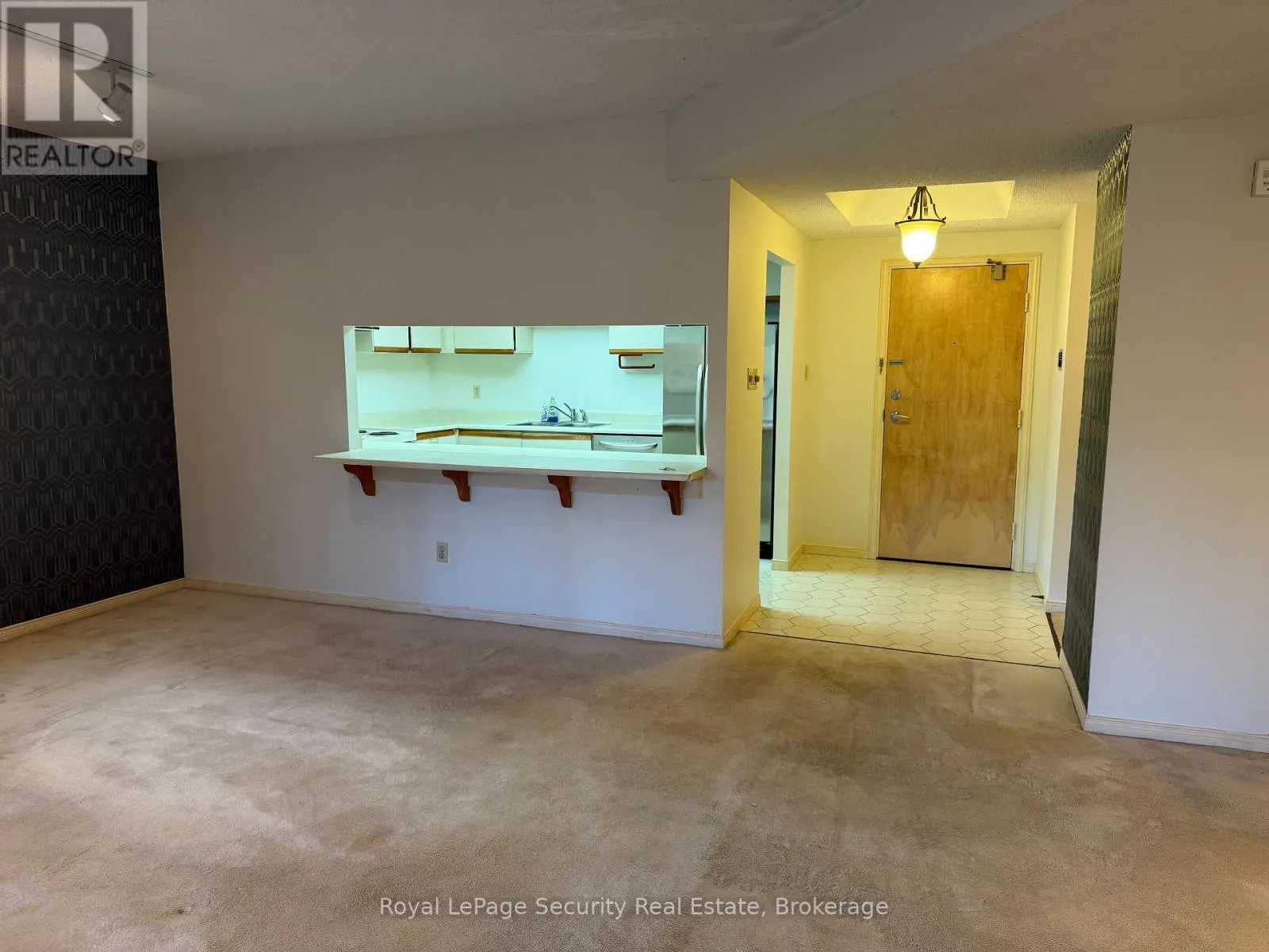 10 - 20 GLEBE ROAD W