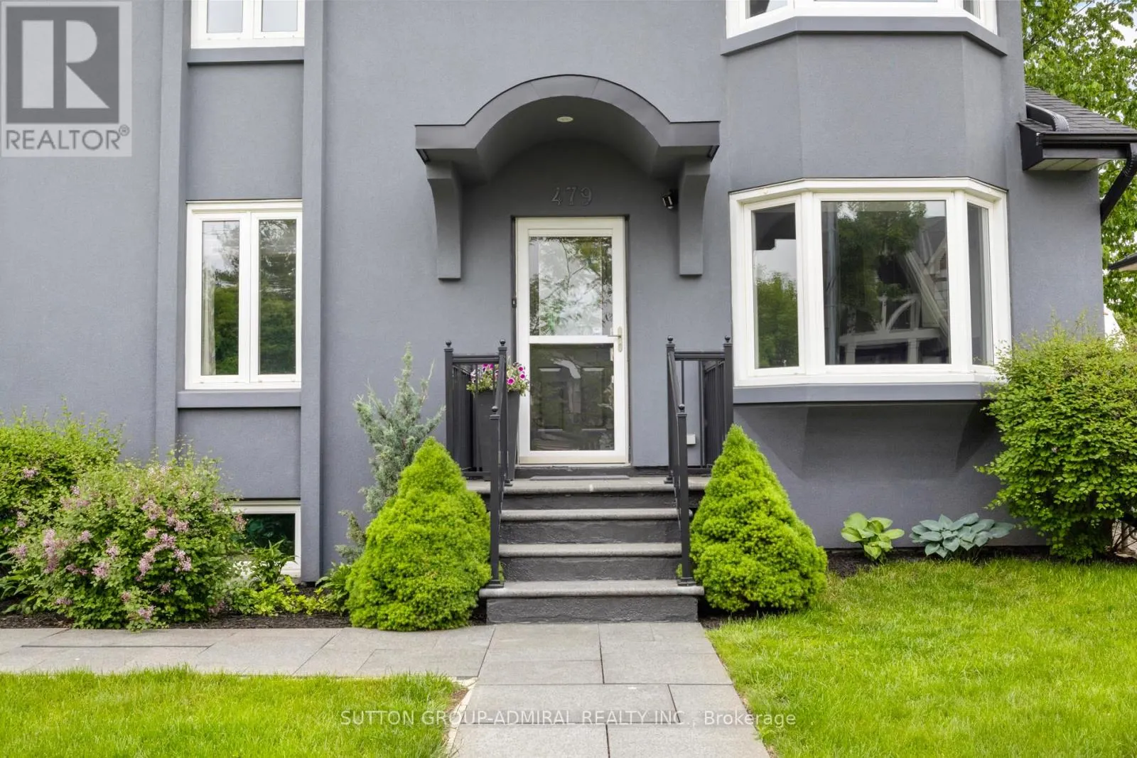 479 HOUNSLOW AVENUE