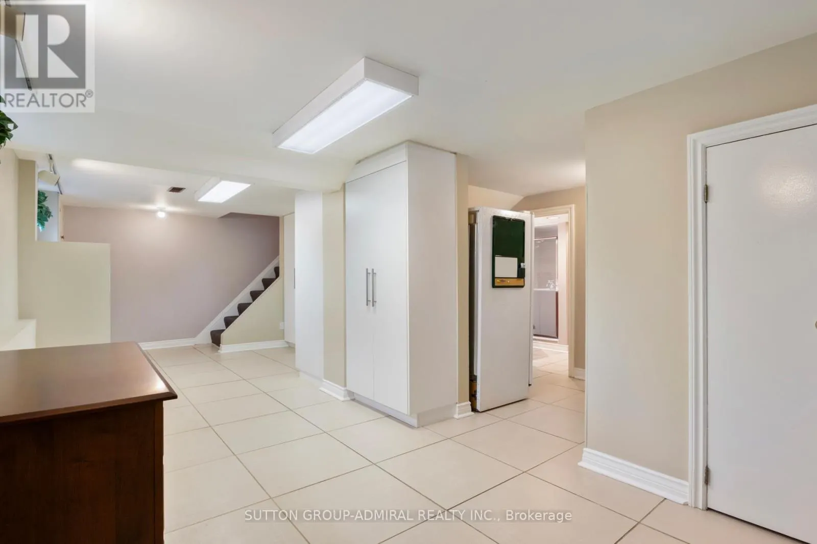 479 HOUNSLOW AVENUE