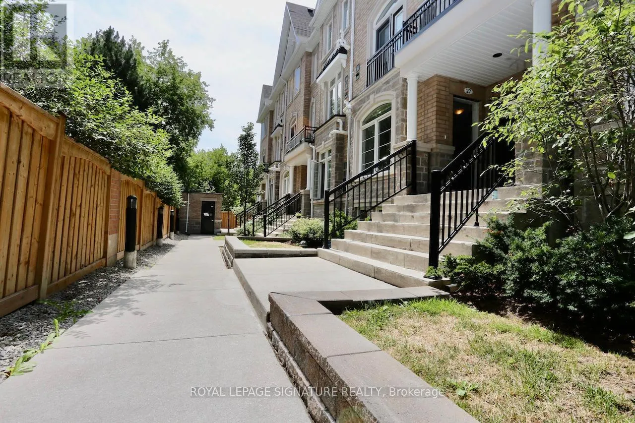 TH27 - 39 DREWRY AVENUE