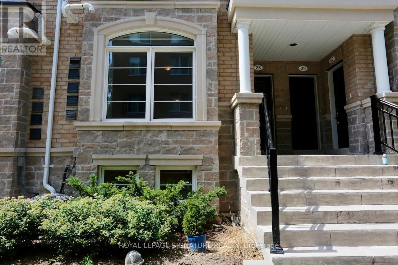 TH27 - 39 DREWRY AVENUE