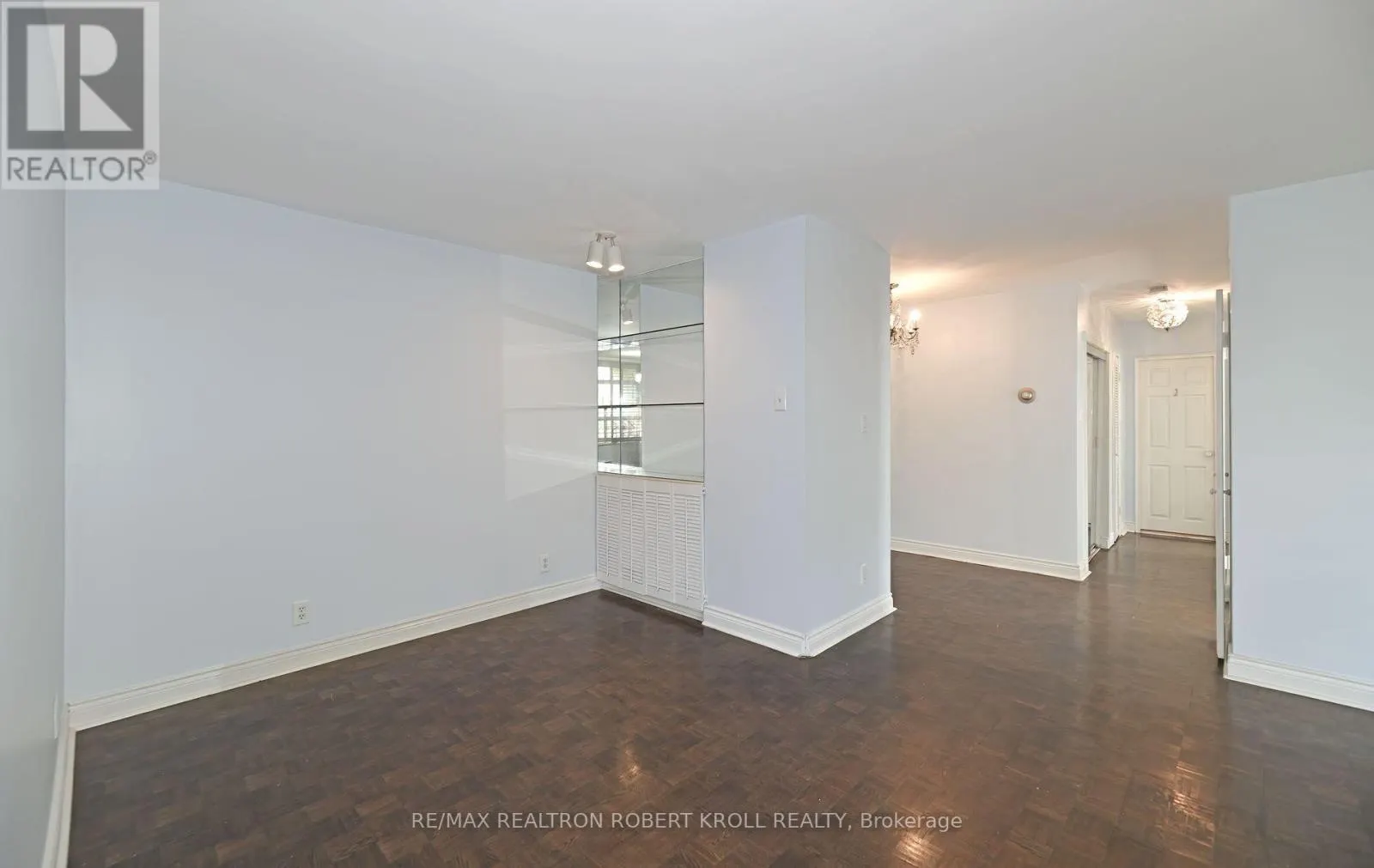 501 - 581 AVENUE ROAD
