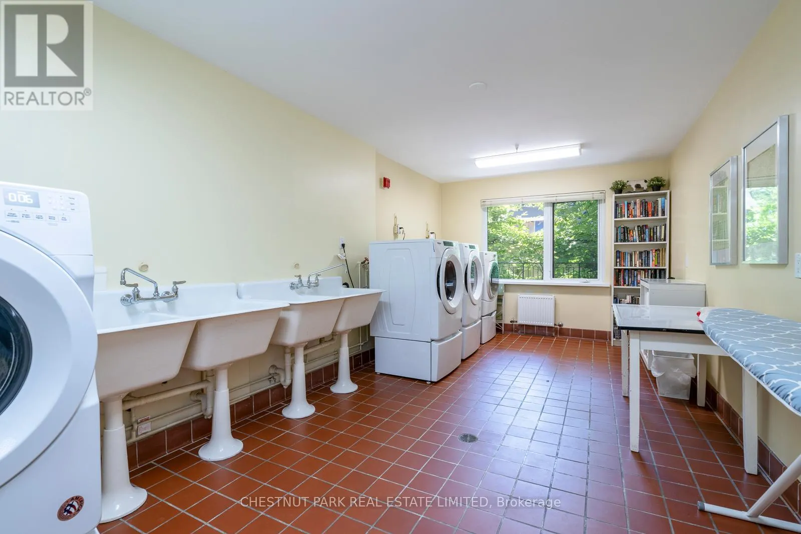 103 - 31 ROSEDALE ROAD
