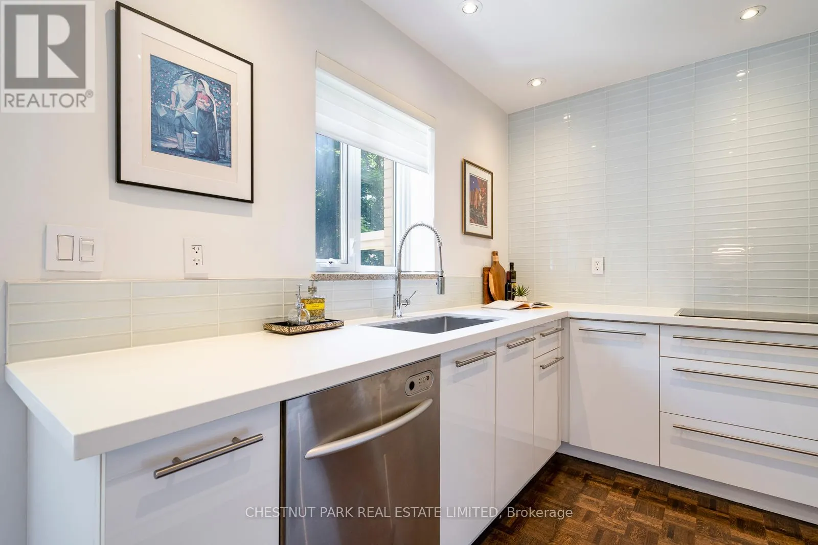 103 - 31 ROSEDALE ROAD