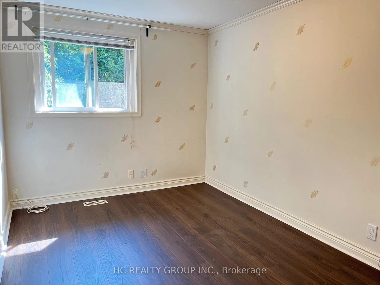 39 DALLINGTON DRIVE