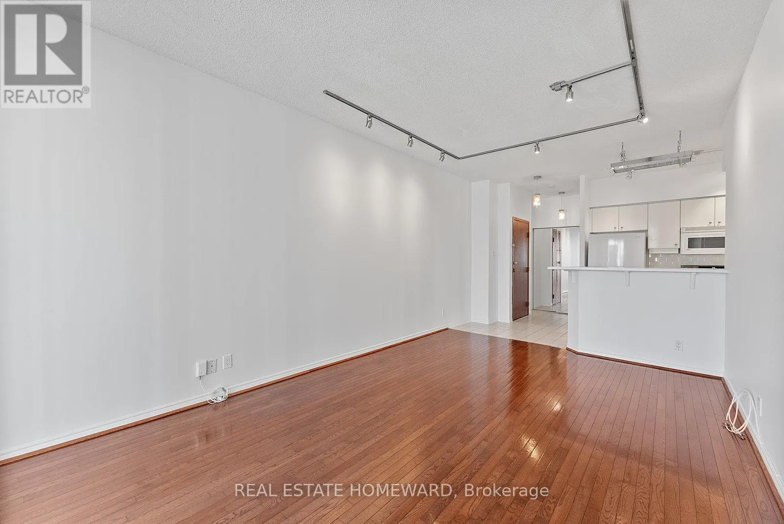 3408 - 10 YONGE STREET