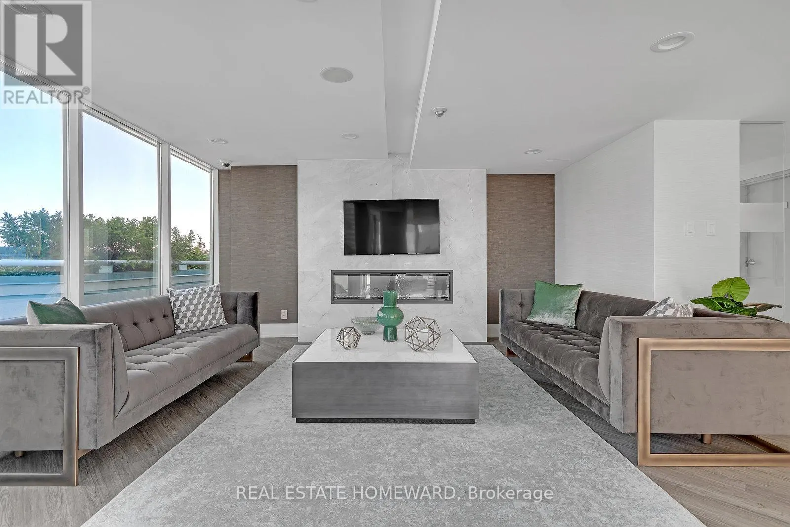 3408 - 10 YONGE STREET