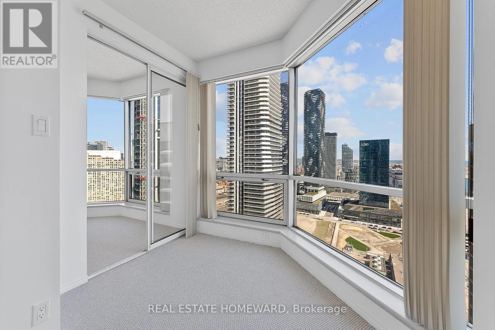 3408 - 10 YONGE STREET