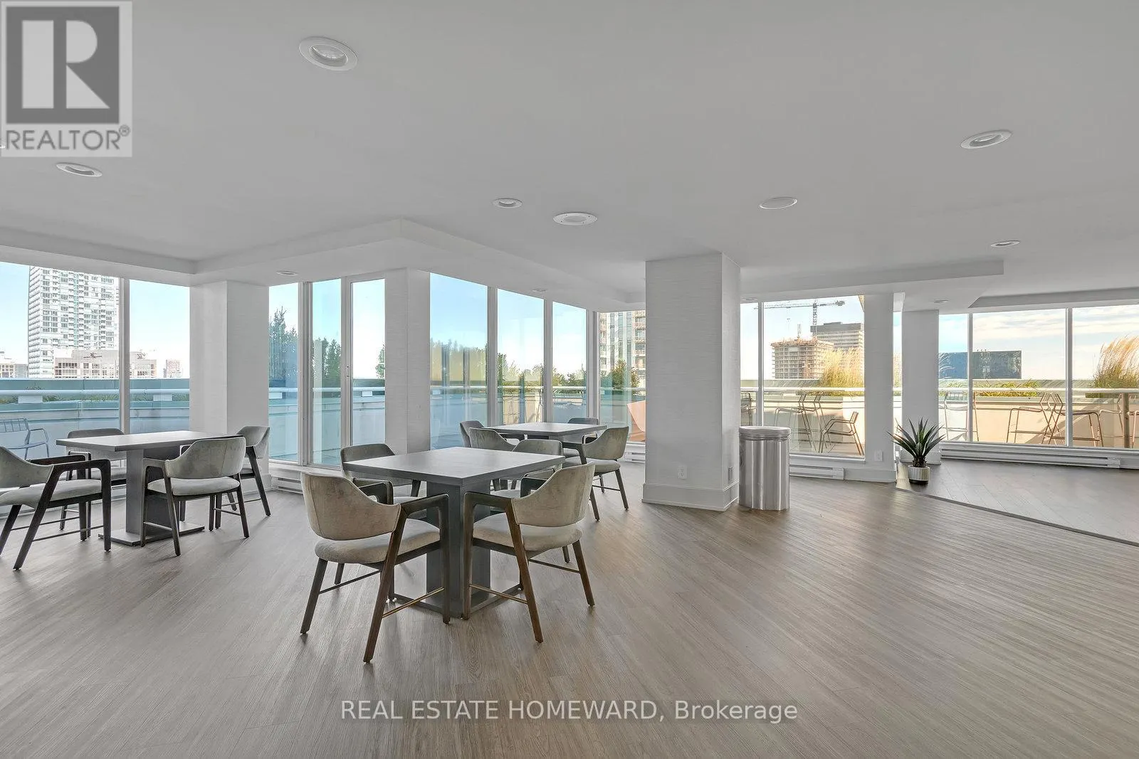 3408 - 10 YONGE STREET