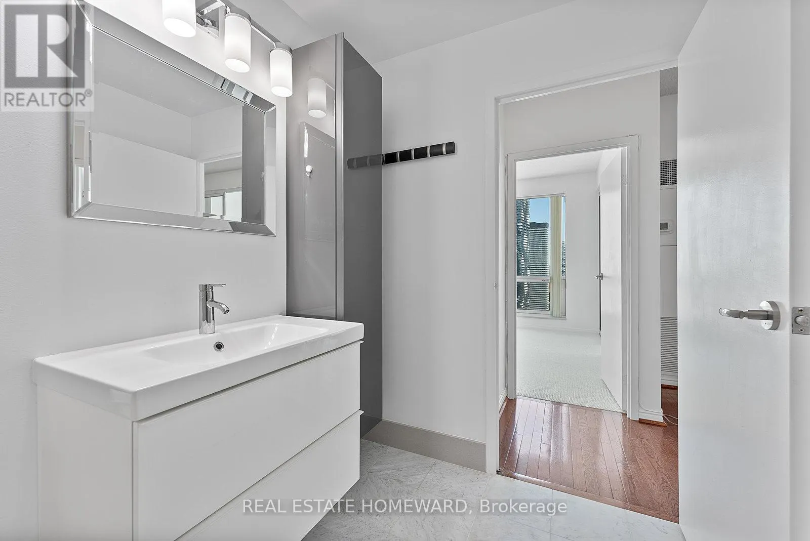 3408 - 10 YONGE STREET
