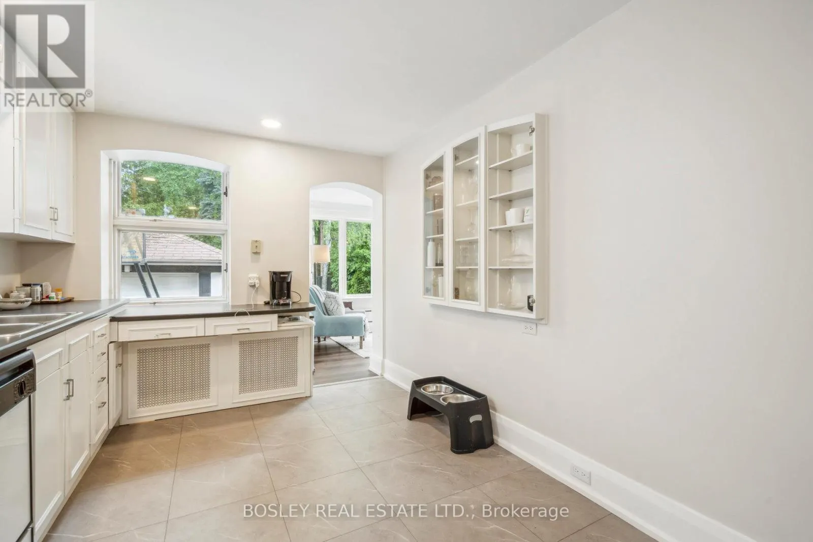 294 DOUGLAS DRIVE