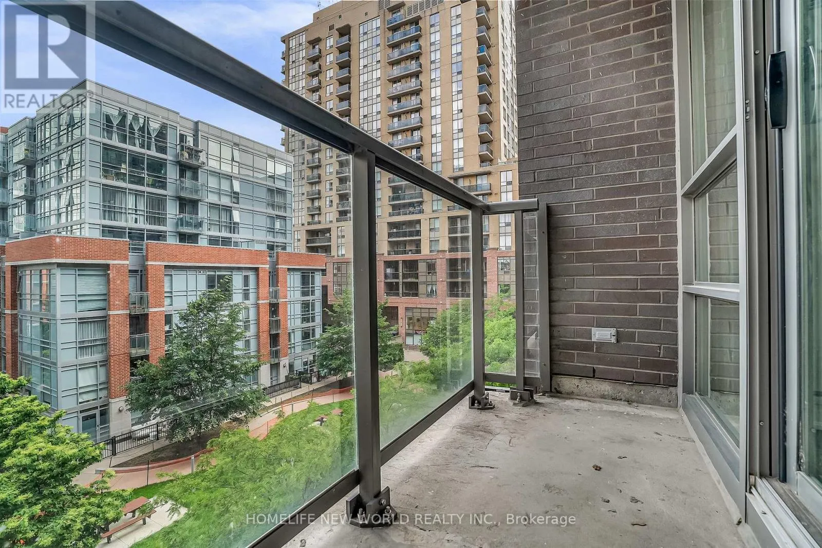 505 - 68 ABELL STREET