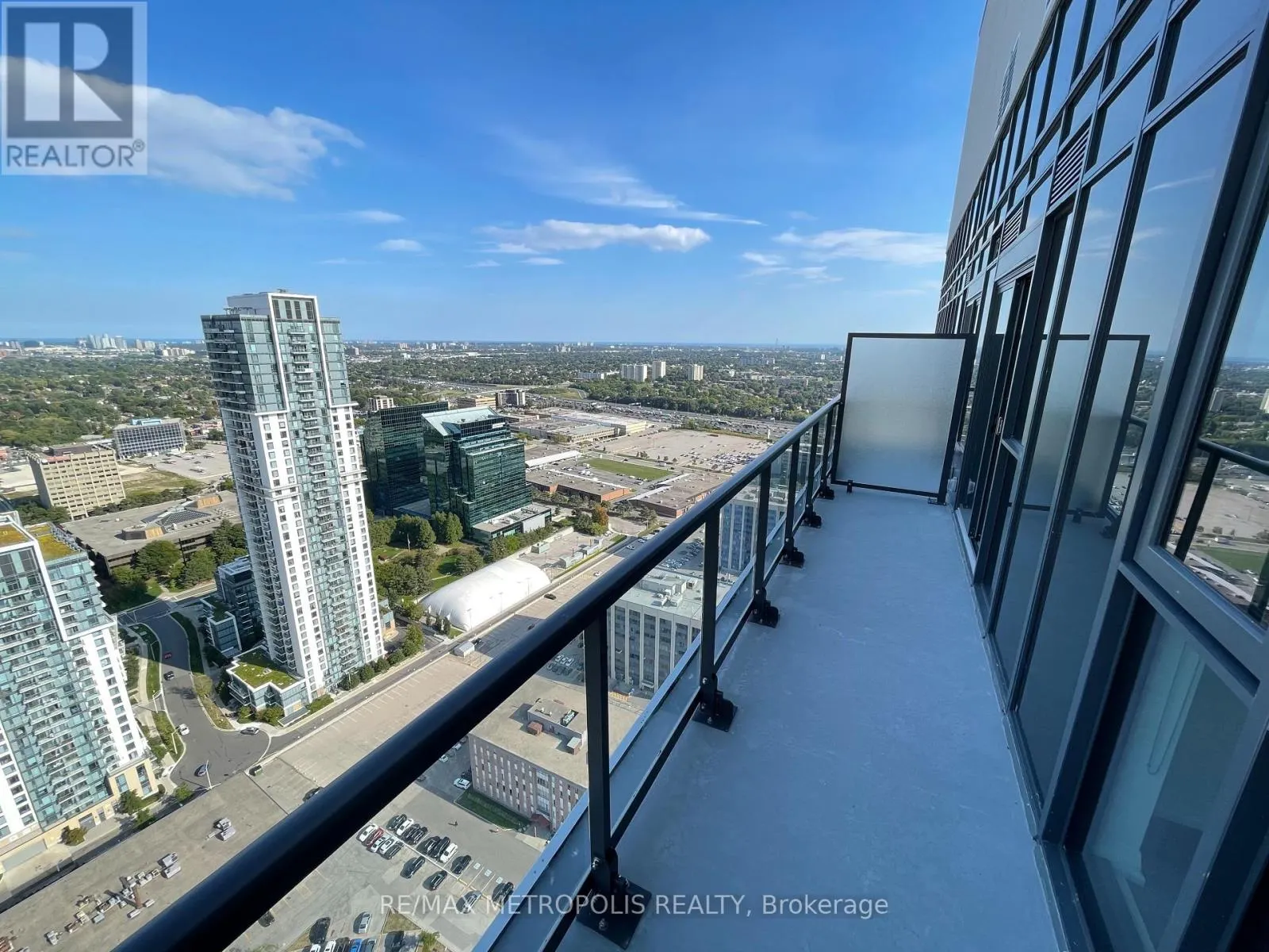 PH05 - 325 YORKLAND BOULEVARD