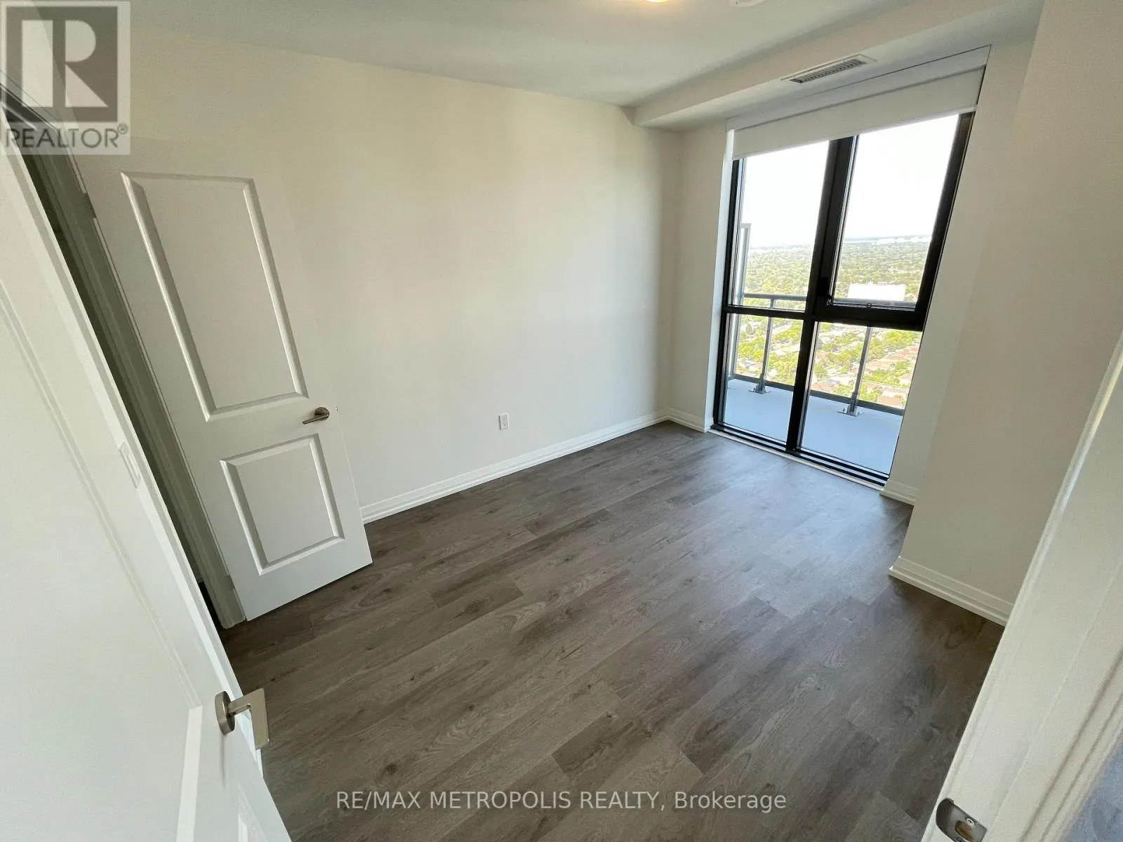 PH05 - 325 YORKLAND BOULEVARD