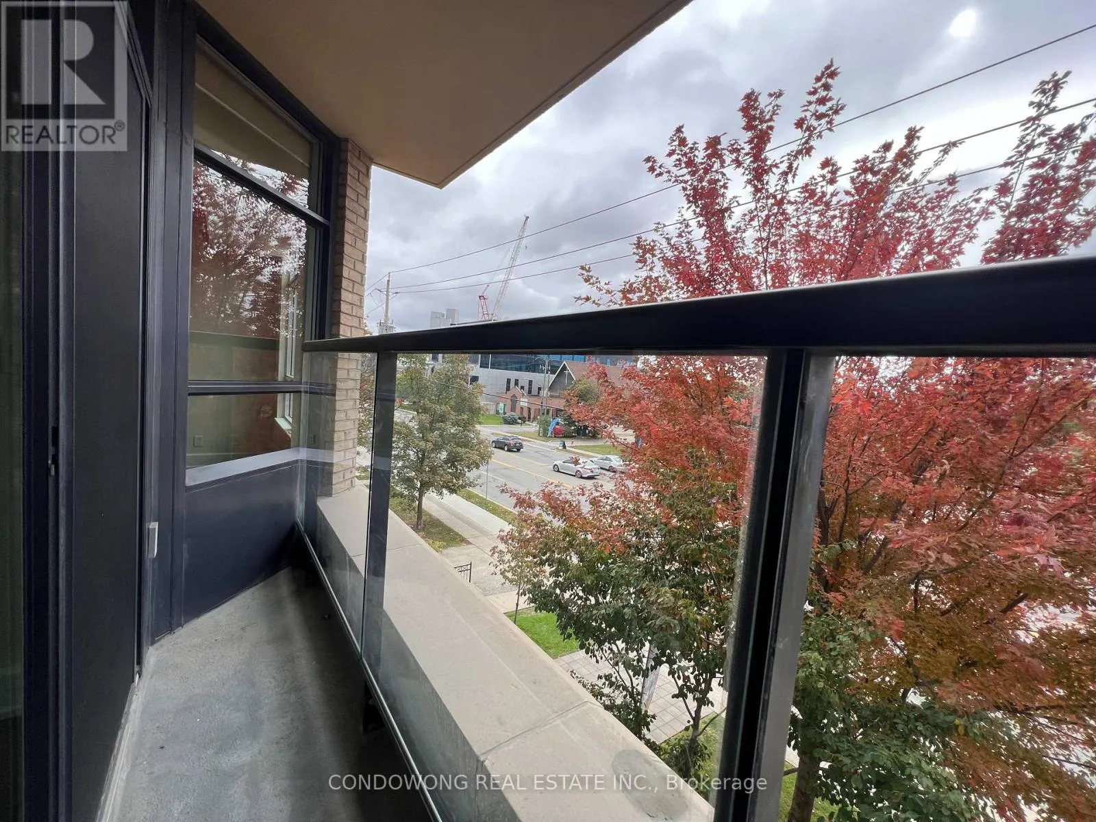 202 - 676 SHEPPARD AVENUE E